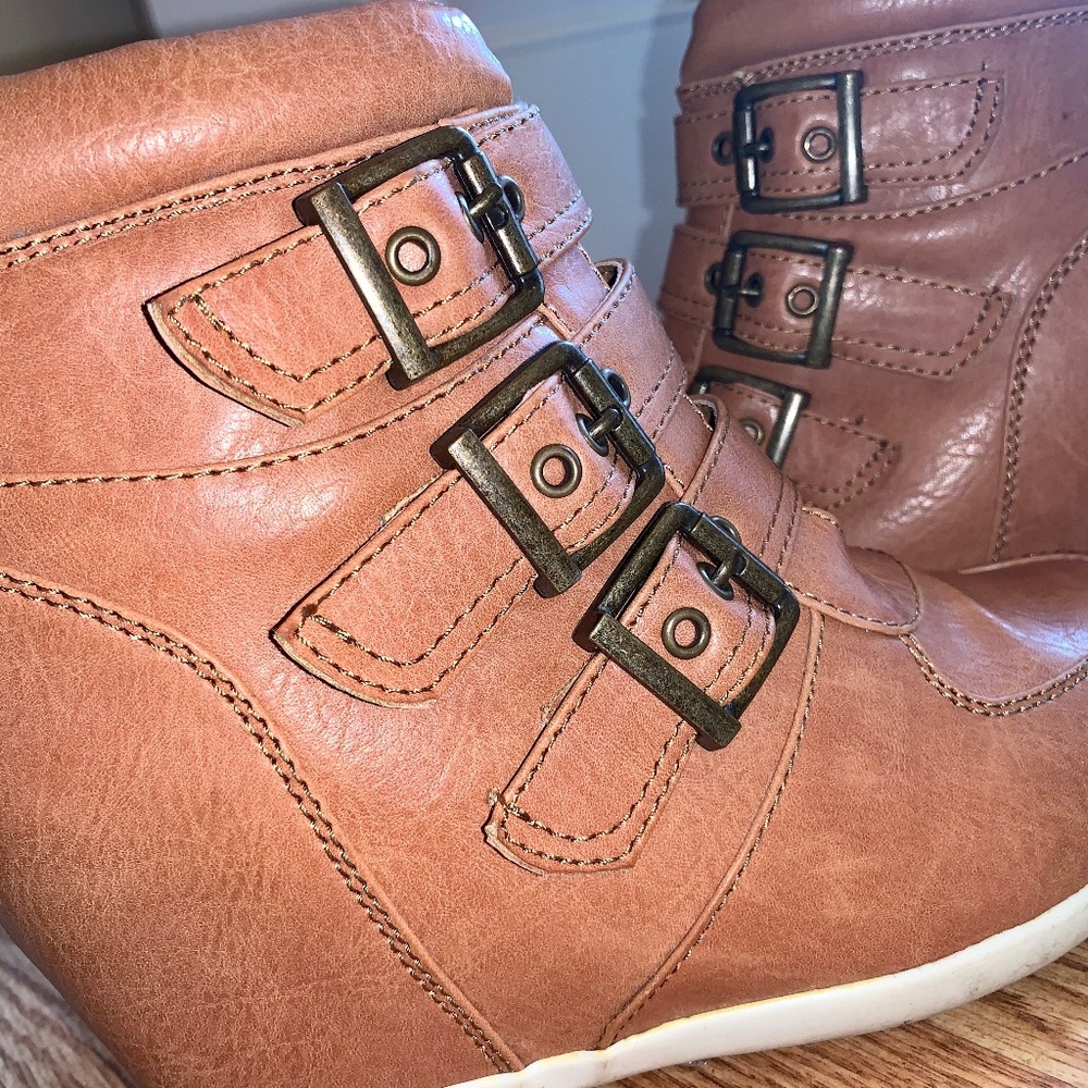 Women Sneaker Wedges